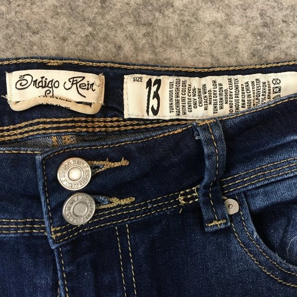 Indigo Rein Jeans 13 14 32 Mid Rise Skinny Ankle Dark Wash Distressed Raw Hem - Picture 6 of 13